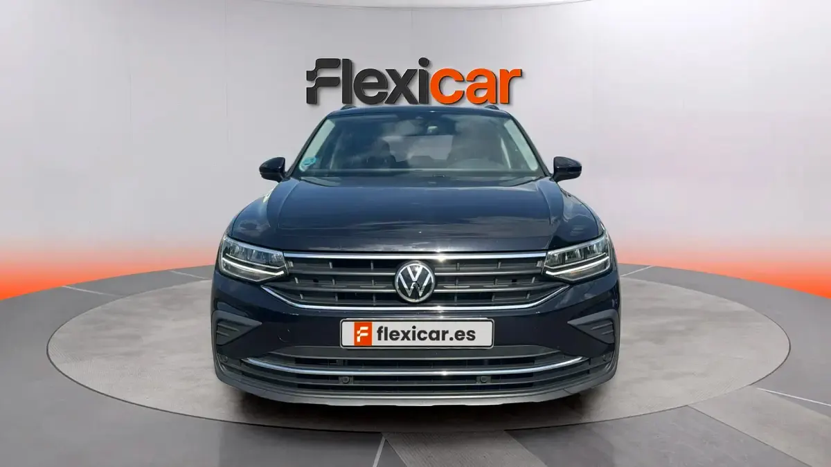 Usado VW Tiguan Life 150 CV (110 kW) 2021 Negro SUV