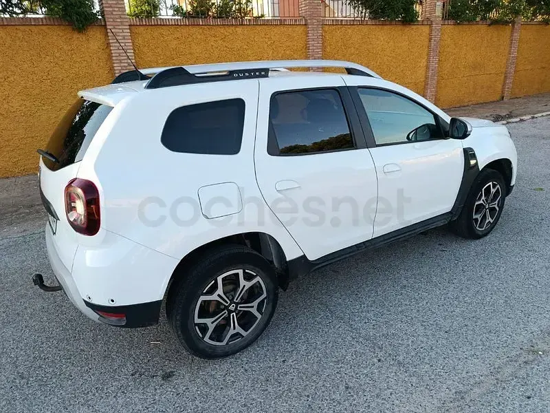 Usado Dacia Duster Comfort 115 CV (84 kW) 2019 Blanco SUV
