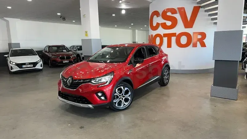 Usado Renault Captur Techno 90 CV (66 kW) 2024 Rojo SUV