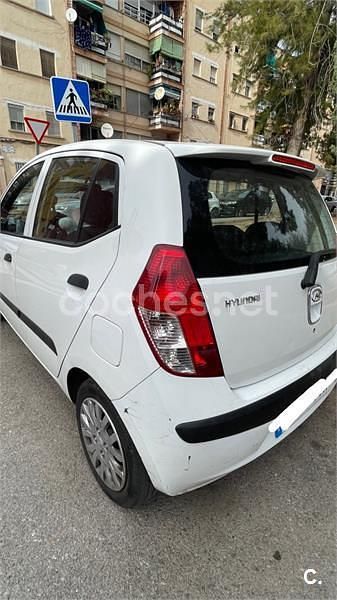 Usado Hyundai i10 Style 66 CV (48 kW) 2008 Blanco Utilitario