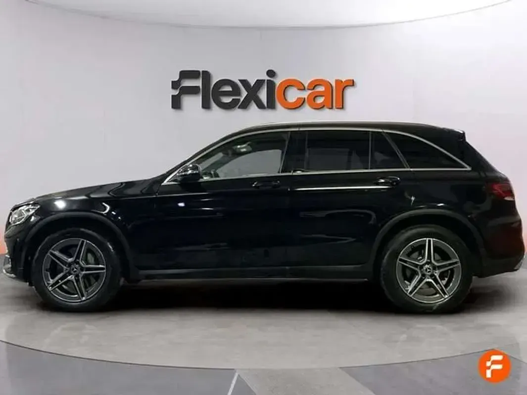Używany Mercedes GLC220 194 KM (142 kW) 2022 Czarny SUV