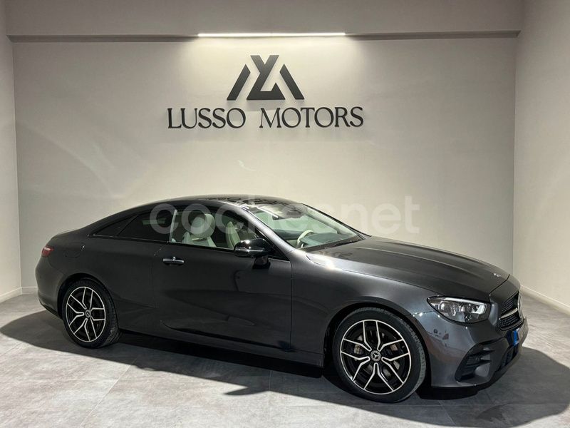 Gris / plata Usado 2021 Mercedes E400 Coupe | 47.900 € - Imagen 1/4