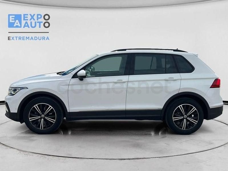 Usado VW Tiguan Life 150 CV (110 kW) 2021 Blanco SUV