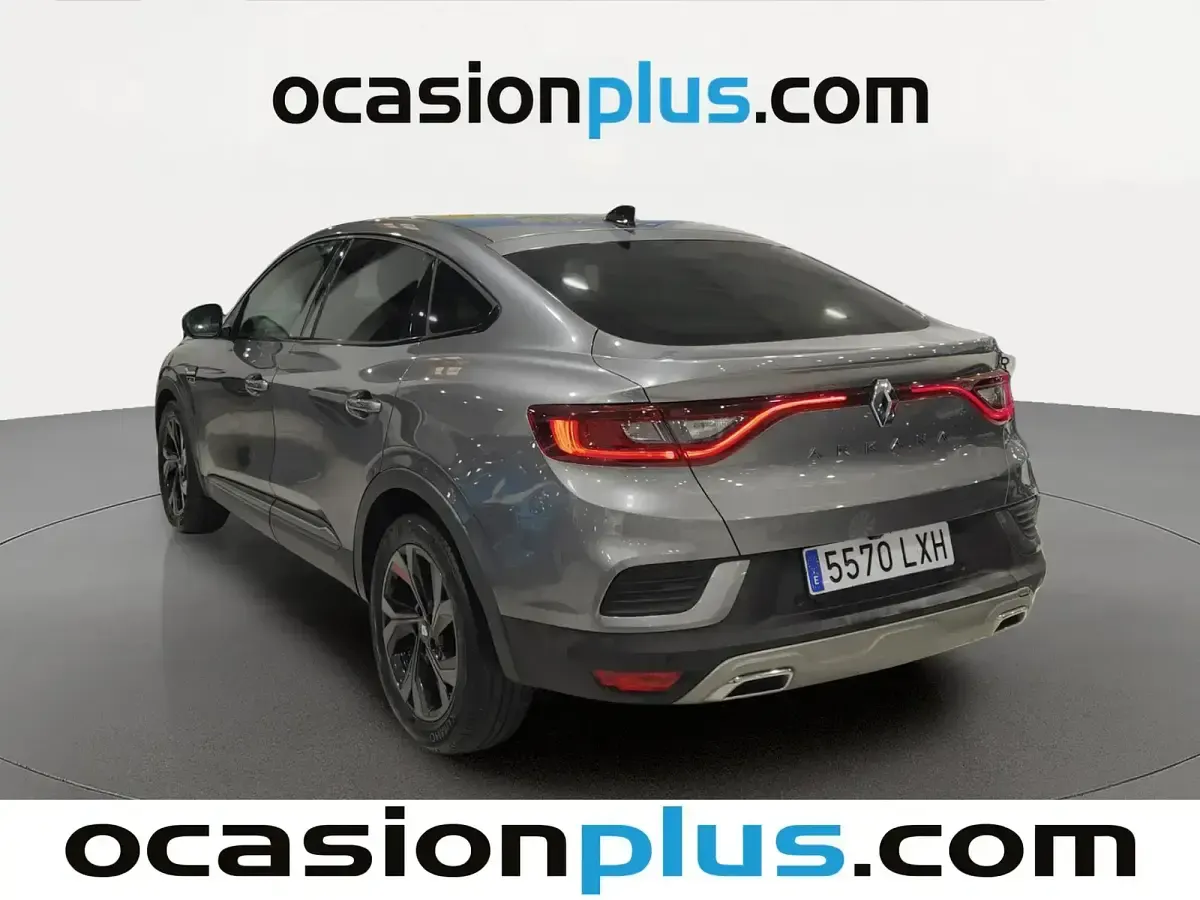 Usado Renault Arkana RS Line 140 CV (102 kW) 2022 Gris SUV