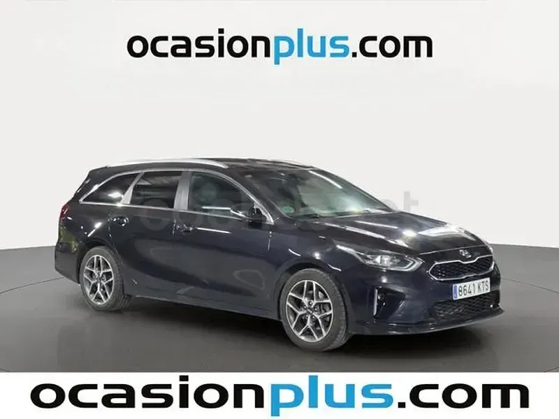 Usado Kia Ceed Sportswagon GT-Line 120 CV (88 kW) 2019 Negro Familiar