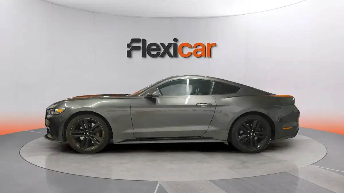 Usado Ford Mustang Fastback 310 CV (228 kW) 2016 Gris Coupe