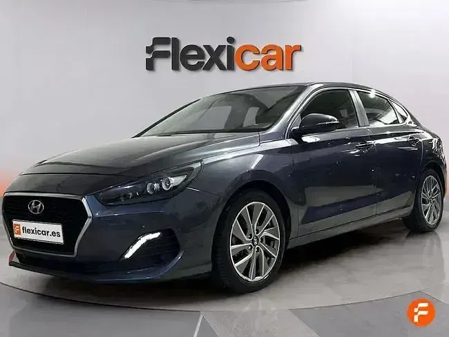 Usado Hyundai i30 120 CV (88 kW) 2018 Gris