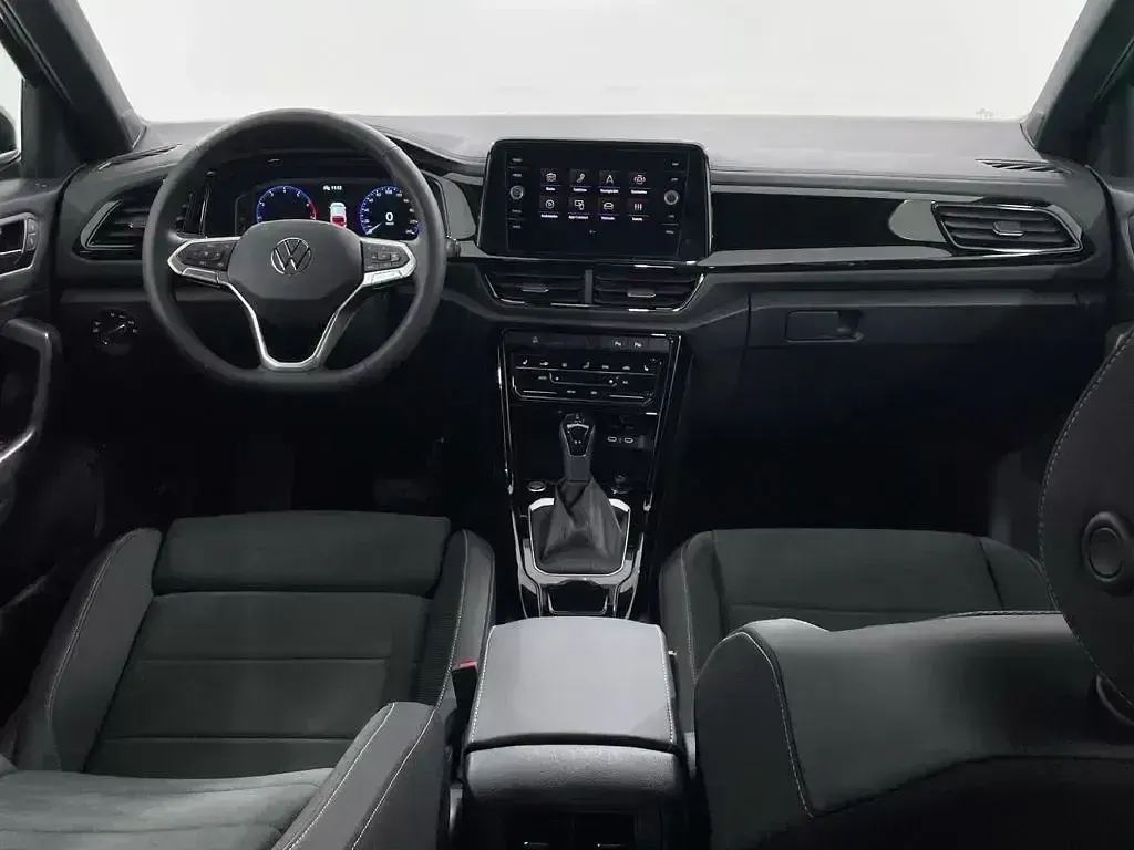 Usado VW T-Roc 150 CV (110 kW) 2025 Gris SUV