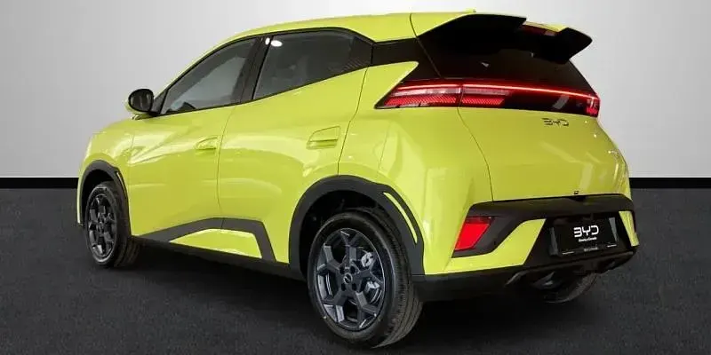 Usado BYD Dolphin Surf Boost 64 kW (88 CV) 2026 Amarillo Utilitario