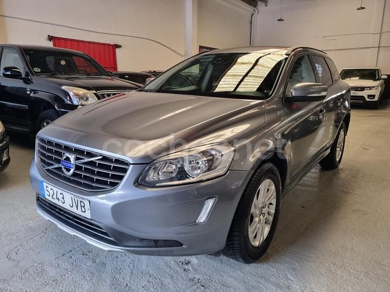 Gris / plata Usado 2016 Volvo XC60 Momentum SUV | 12.990 € (Precio justo) - Imagen 1/4