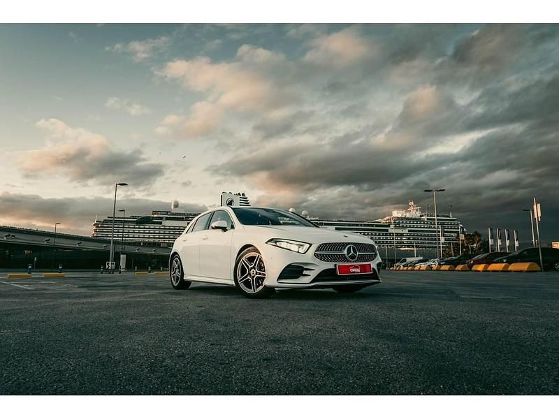 Usado Mercedes A180 AMG 136 CV (100 kW) 2021 Blanco Utilitario