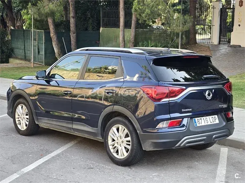 Usado SsangYong Korando 136 CV (100 kW) 2019 Negro SUV
