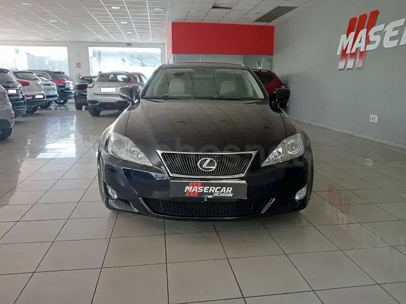 Usado Lexus IS220d Sport Line 177 CV (130 kW) 2009 Azul Berlina