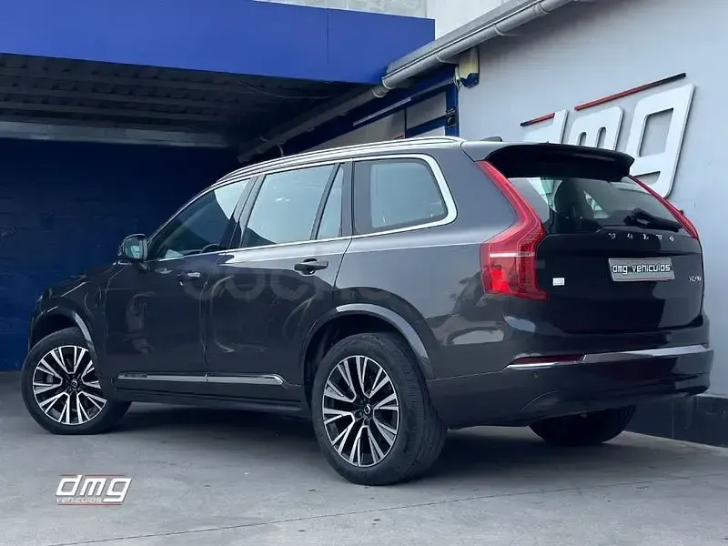 Usado Volvo XC90 Ultimate 455 CV (334 kW) 2023 Gris / plata SUV