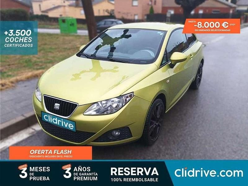 Usado Seat Ibiza Reference 90 CV (66 kW) 2010 Verde Utilitario
