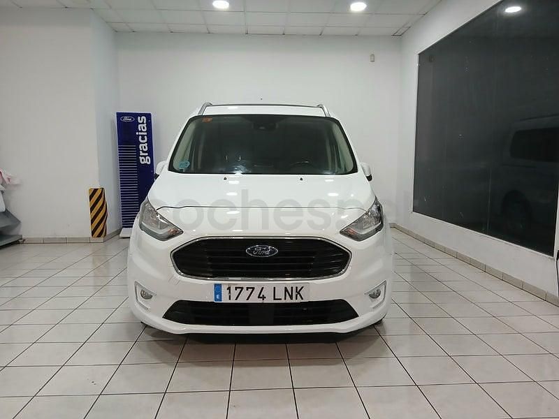Usado Ford Tourneo Titanium 100 CV (73 kW) 2021 Blanco Monovolumen