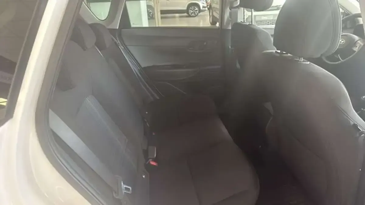 Usado Hyundai Bayon 101 CV (74 kW) 2025 Blanco SUV