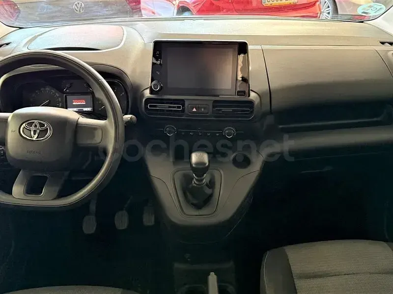 Usado Toyota Proace Verso Active 131 CV (96 kW) 2021 Beige Familiar