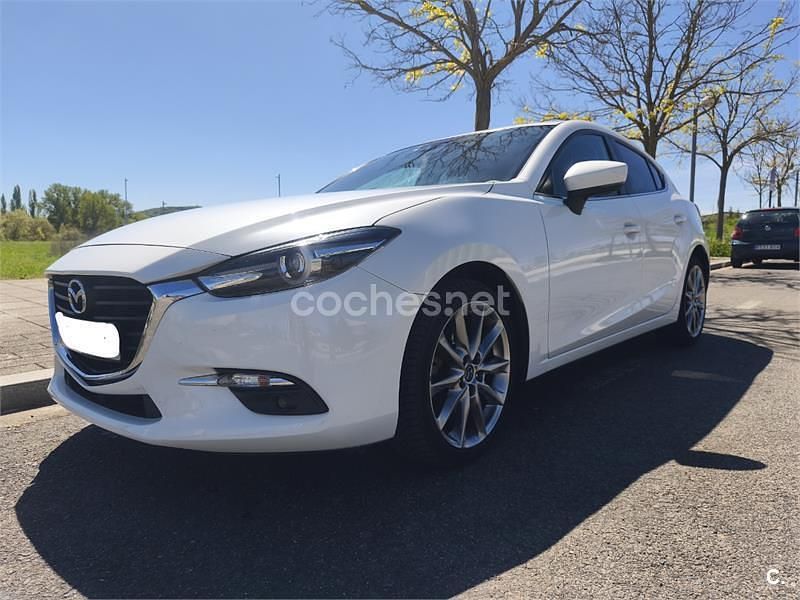 Begagnad Mazda 3 Edition 165 HK (121 kW) 2018 Vit Sedan