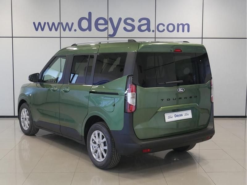 Nuevo Ford Tourneo Courier Titanium 125 CV (91 kW) 2026 Verde Monovolumen