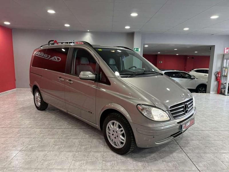 Usado Mercedes Viano 116 CV (85 kW) 2008 Gris Monovolumen