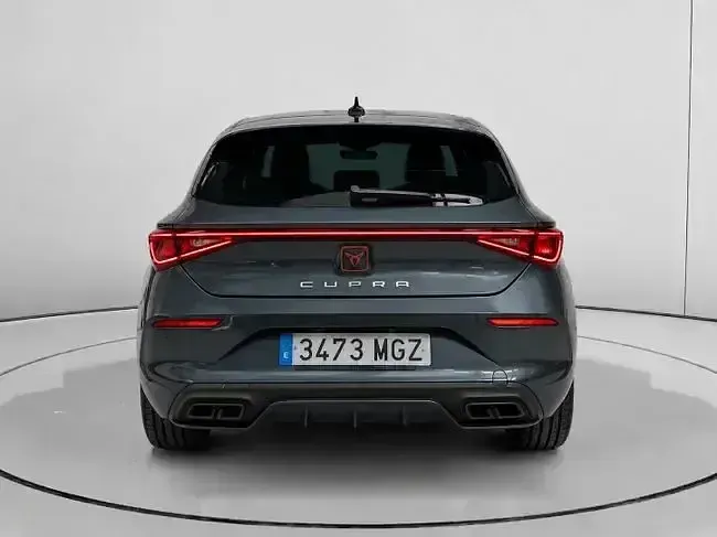 Usado Cupra Leon 150 CV (110 kW) 2023 Gris