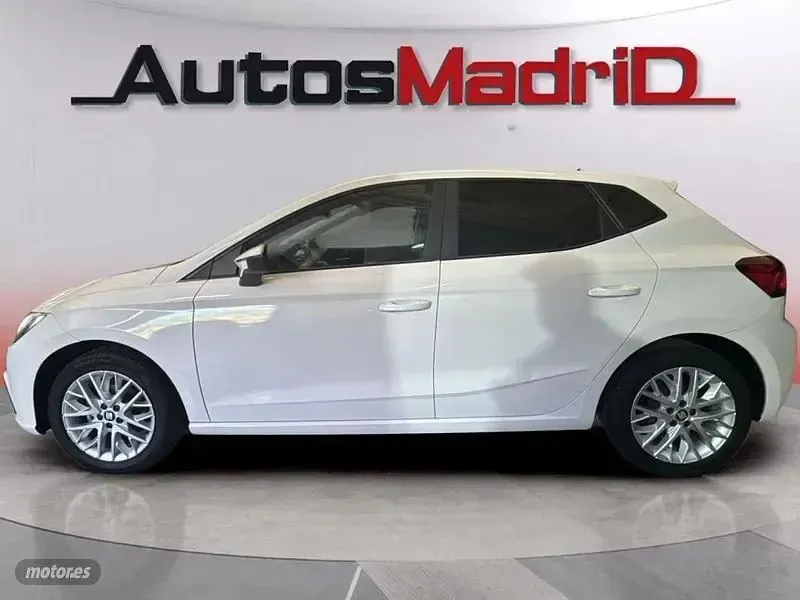 Usado Seat Ibiza Style 95 CV (69 kW) 2018 Blanco Utilitario