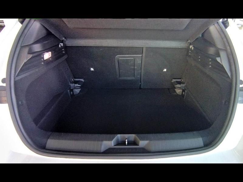 Usado Opel Astra 130 CV (95 kW) 2023 Blanco Berlina