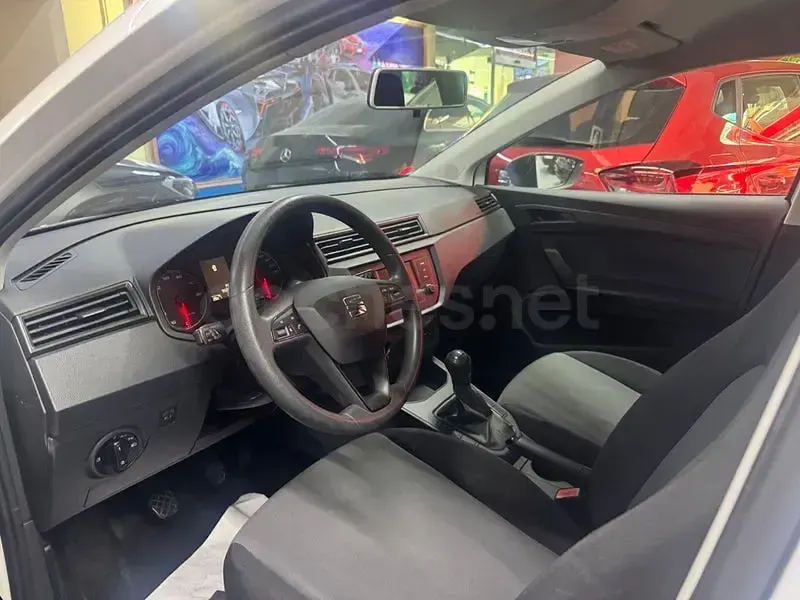 Usado Seat Ibiza Reference 75 CV (55 kW) 2018 Blanco Utilitario