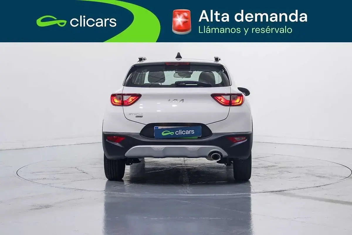 Usado Kia Stonic 101 CV (74 kW) 2025 Blanco SUV
