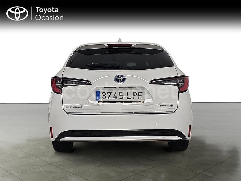 Usado Toyota Corolla Active 122 CV (89 kW) 2021 Blanco Familiar