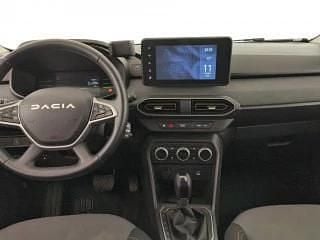Usado Dacia Jogger Extreme 140 CV (102 kW) 2025 Verde oscuro Monovolumen