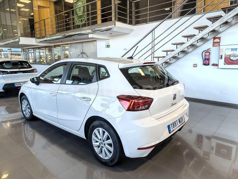 Usado Seat Ibiza Style 80 CV (58 kW) 2022 Blanco Berlina