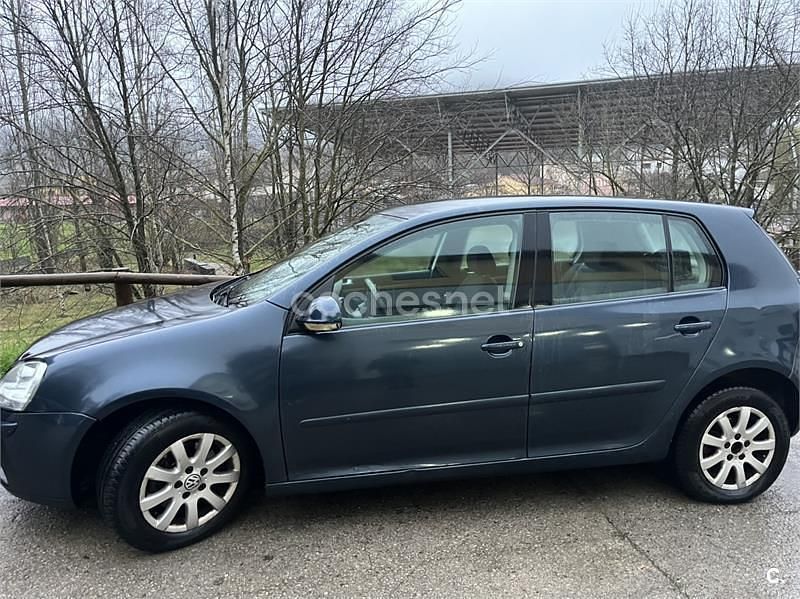 Usado VW Golf IV Conceptline 100 CV (73 kW) 2004 Azul Berlina