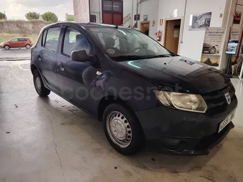 Usado Dacia Sandero Lauréate 75 CV (55 kW) 2012 Azul Berlina