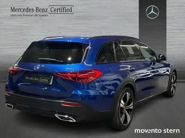 Usado Mercedes 220 200 CV (147 kW) 2022 Azul Familiar