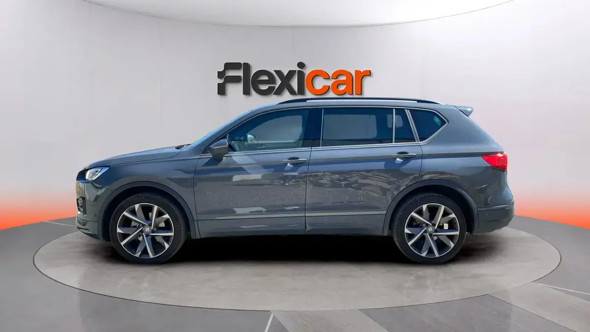 Usado Seat Tarraco FR 150 CV (110 kW) 2023 Gris SUV