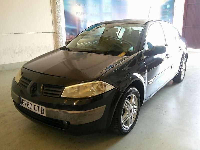 Negro Usado 2004 Renault Mégane II Authentique Utilitario | 1510 € (Super precio) - Imagen 1/4