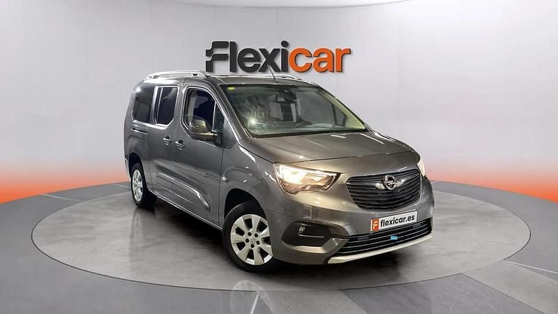 Usado Opel Combo Innovation 131 CV (96 kW) 2020 Gris Monovolumen