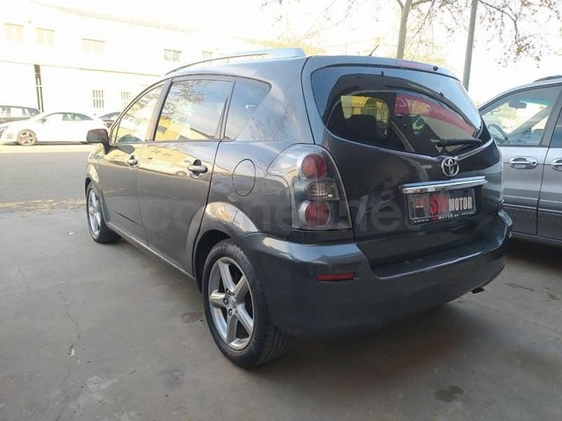 Usado Toyota Corolla Verso Sport 177 CV (130 kW) 2007 Gris / plata Monovolumen