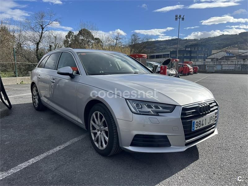 Usado Audi A4 190 CV (139 kW) 2016 Gris / plata Familiar