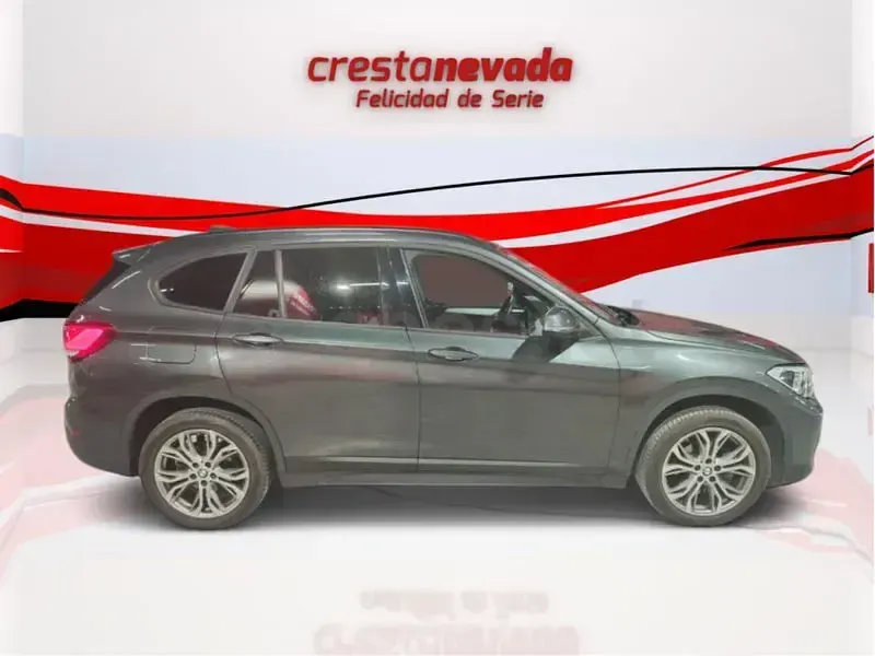 Usado BMW X1 136 CV (100 kW) 2021 Gris / plata SUV