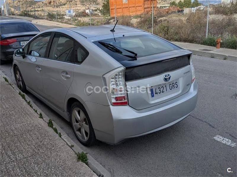 Usado Toyota Prius Executive 136 CV (100 kW) 2009 Gris / plata Utilitario
