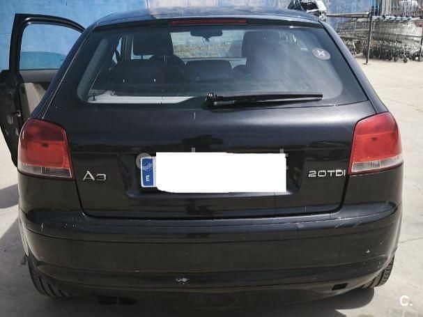 Usado Audi A3 Ambition 140 HP (102 kW) 2003 Preto Citadino