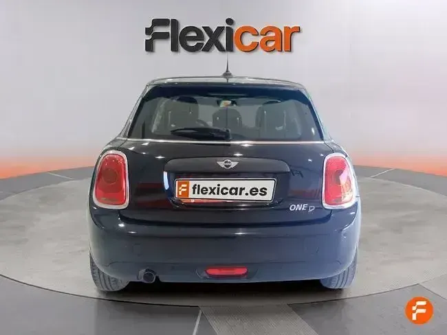 Usado Mini One D 95 CV (69 kW) 2018 Negro Utilitario