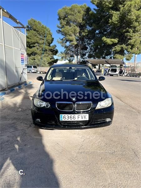 Usado BMW 318 122 CV (89 kW) 2007 Negro Berlina