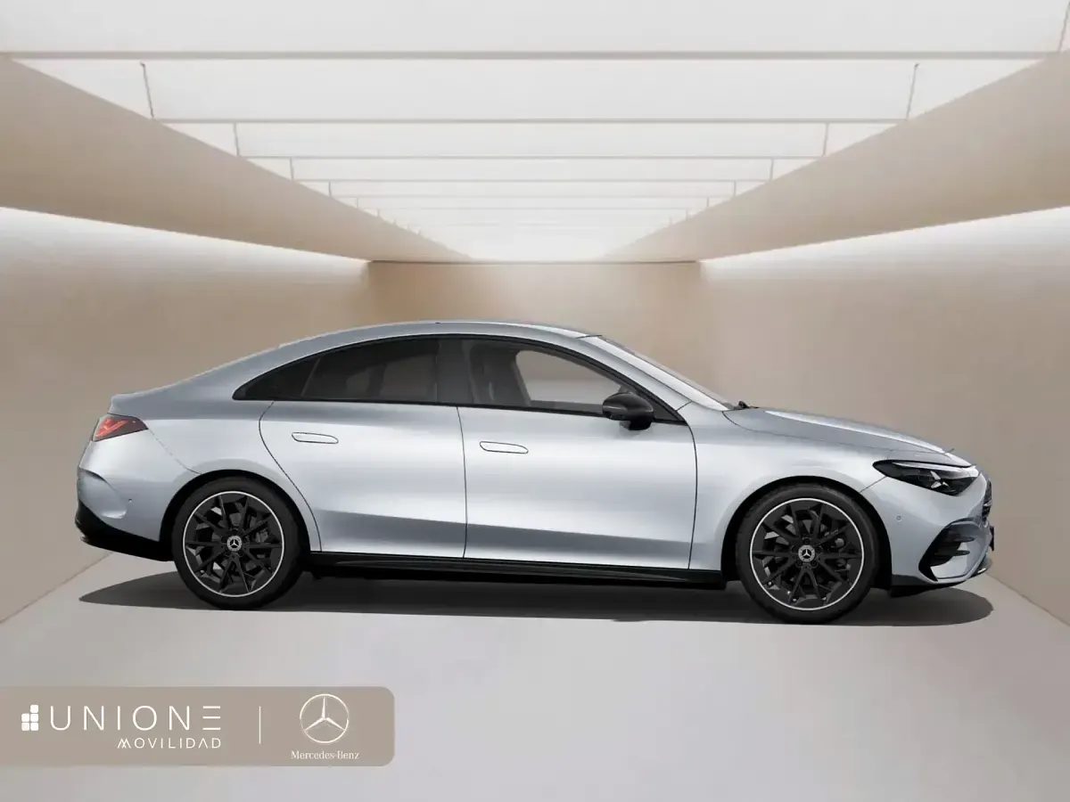 Nuevo Mercedes CLA180 73 CV (53 kW) 2025 Gris Berlina