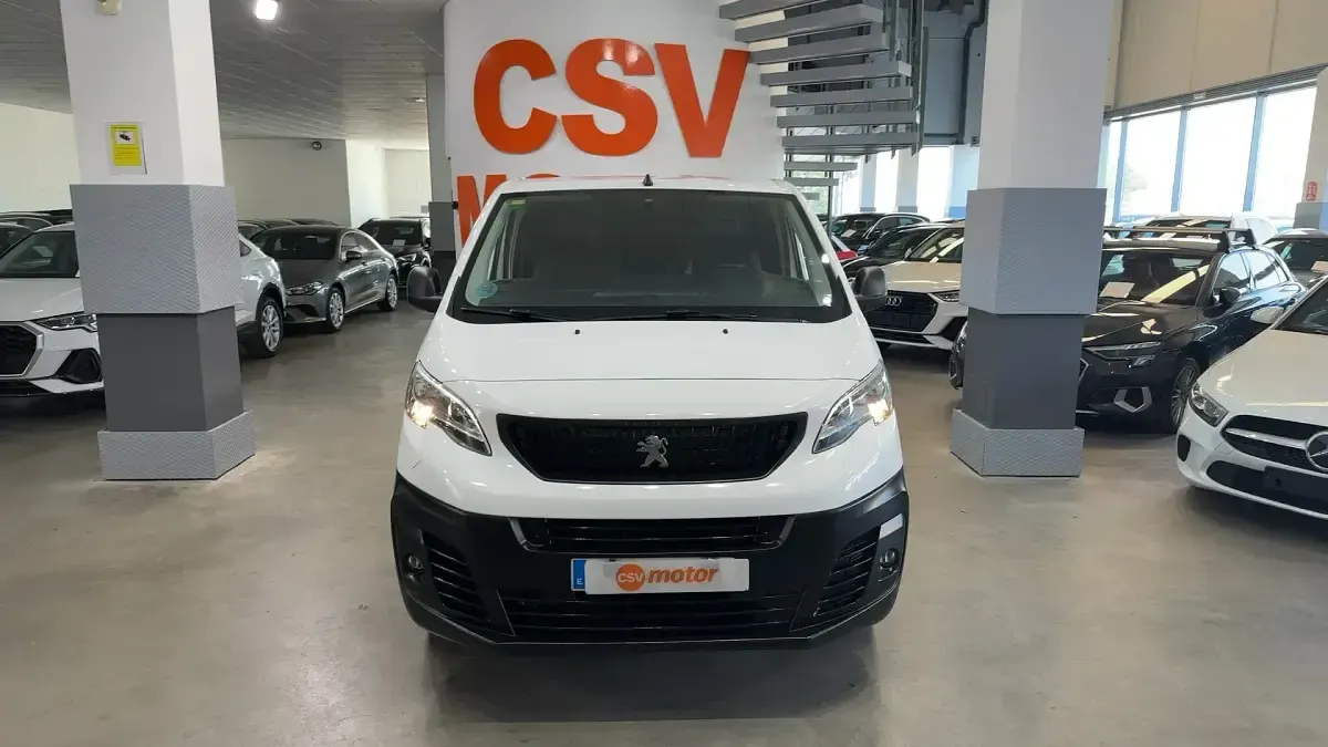 Usado Peugeot Expert Premium 120 CV (88 kW) 2022 Blanco Van