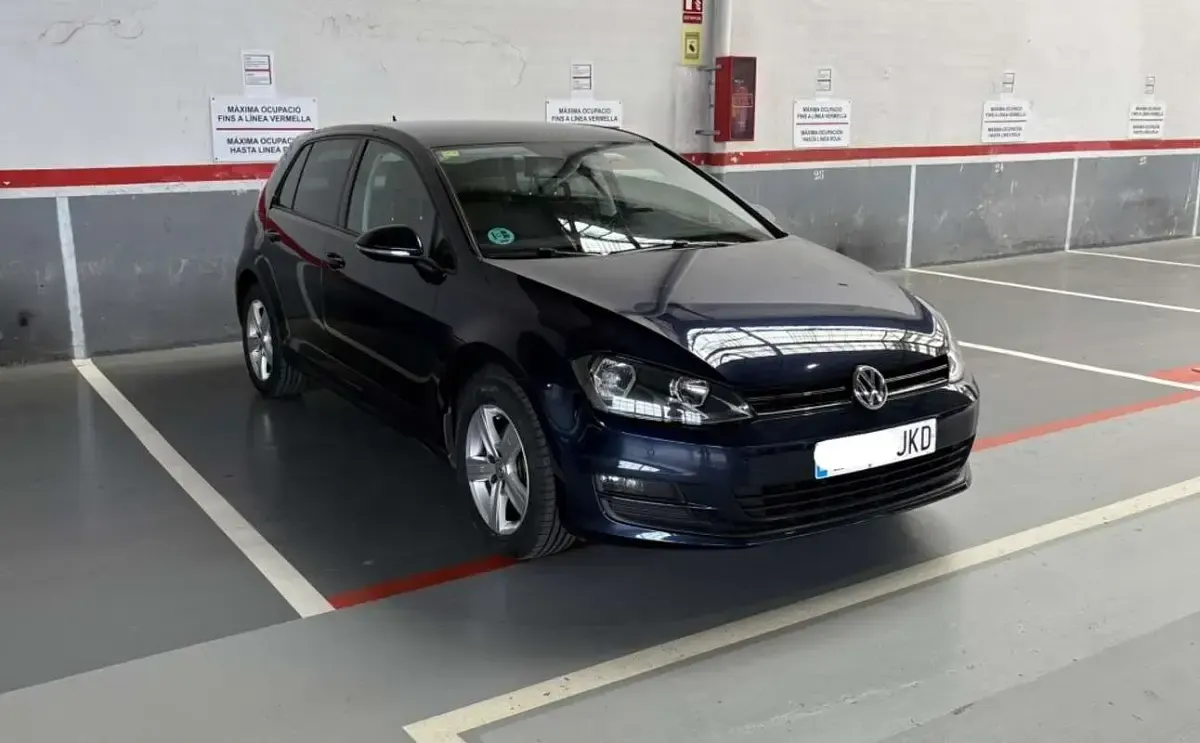 Usado VW Golf VII Advance 125 CV (91 kW) 2015 Azul Utilitario