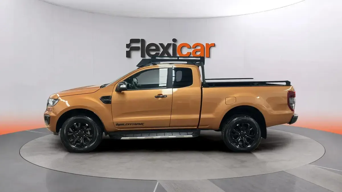 Usado Ford Ranger Wildtrack 213 CV (156 kW) 2021 Naranja Pickup/Camioneta